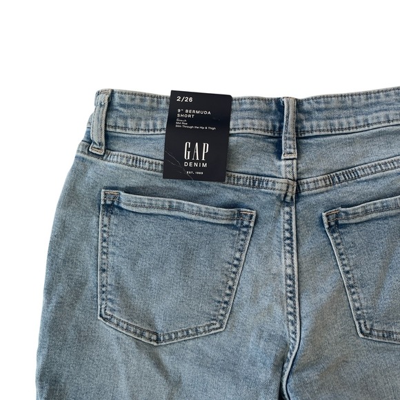 NWT Gap Size 2/26 Bermuda Short 9" Light Wash Mid Rise Stretch Denim 99% Cotton - Picture 5 of 8